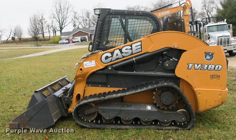 image for item DB8915 2016 Case TV380 skid steer