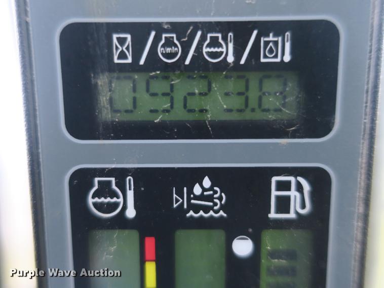 image for item DB8915 2016 Case TV380 skid steer