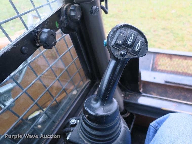 image for item DB8915 2016 Case TV380 skid steer