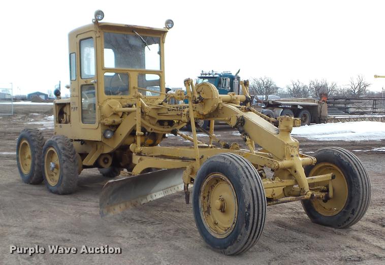 image for item DC4697 Caterpillar 212 rigid frame motor grader