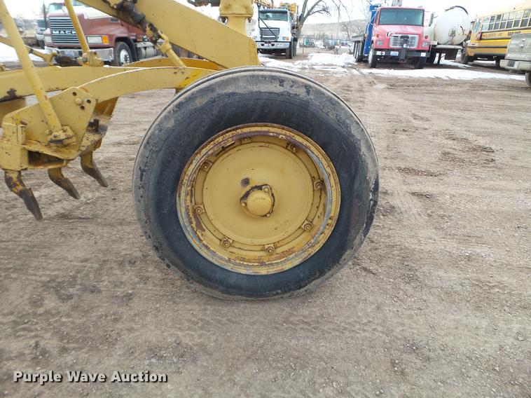 image for item DC4697 Caterpillar 212 rigid frame motor grader