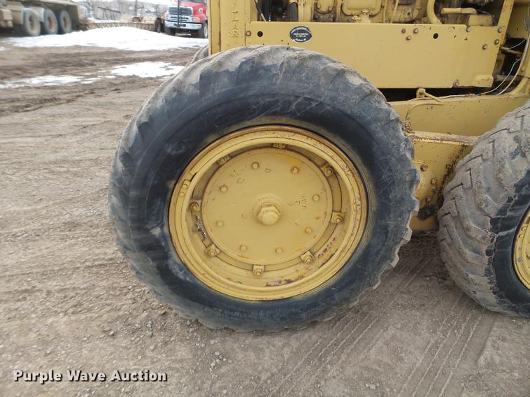 image for item DC4697 Caterpillar 212 rigid frame motor grader