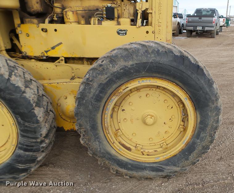 image for item DC4697 Caterpillar 212 rigid frame motor grader
