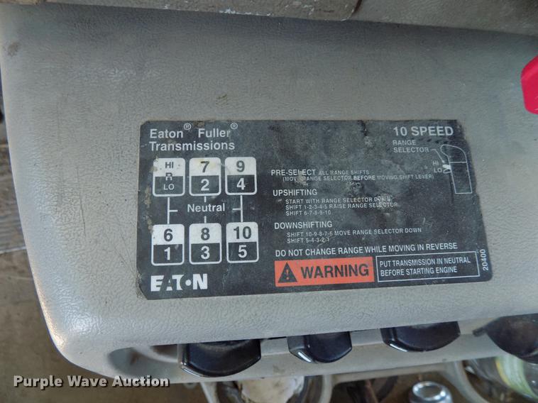 image for item DD3564 2001 Mack Vision 460 semi truck