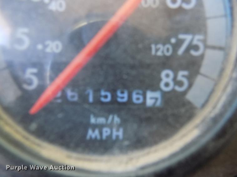 image for item DD3566 1995 Freightliner FLD semi truck