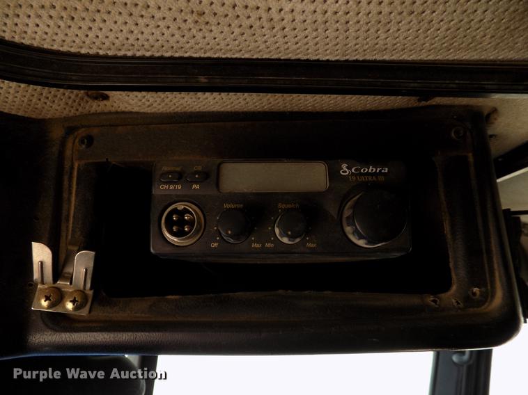 image for item DD3566 1995 Freightliner FLD semi truck