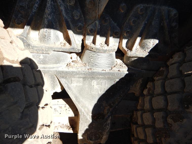 image for item DD8976 1995 International Paystar 5000 truck cab and chassis