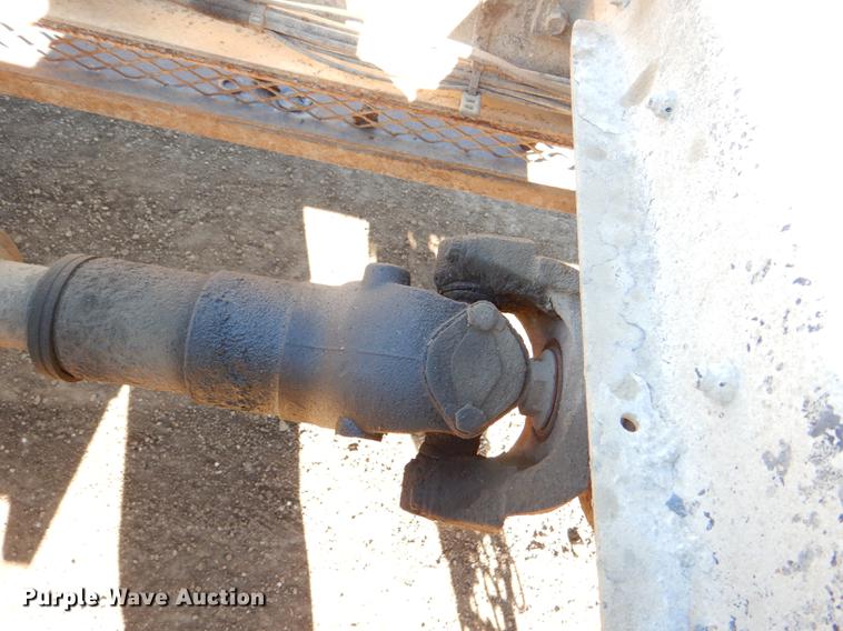 image for item DD8977 1995 International Paystar 5000 truck cab and chassis