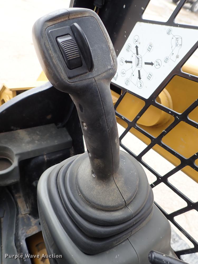 image for item DF8680 2015 Caterpillar 259D skid steer