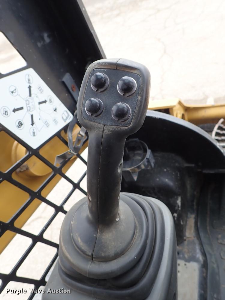 image for item DF8680 2015 Caterpillar 259D skid steer