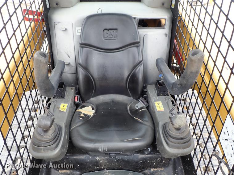 image for item DF8680 2015 Caterpillar 259D skid steer