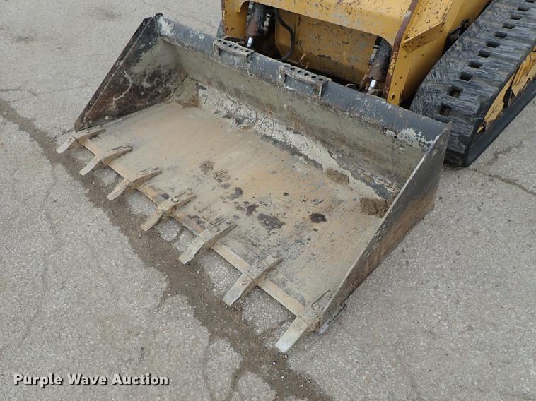 image for item DF8680 2015 Caterpillar 259D skid steer