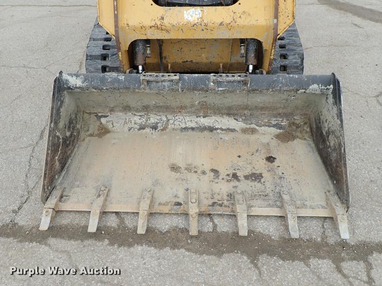 image for item DF8680 2015 Caterpillar 259D skid steer