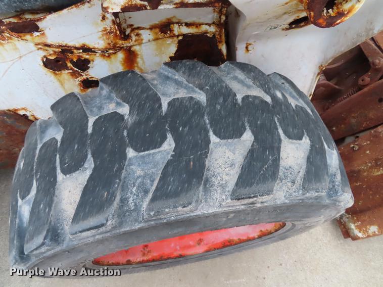 image for item DN9136 2014 Bobcat S530 skid steer