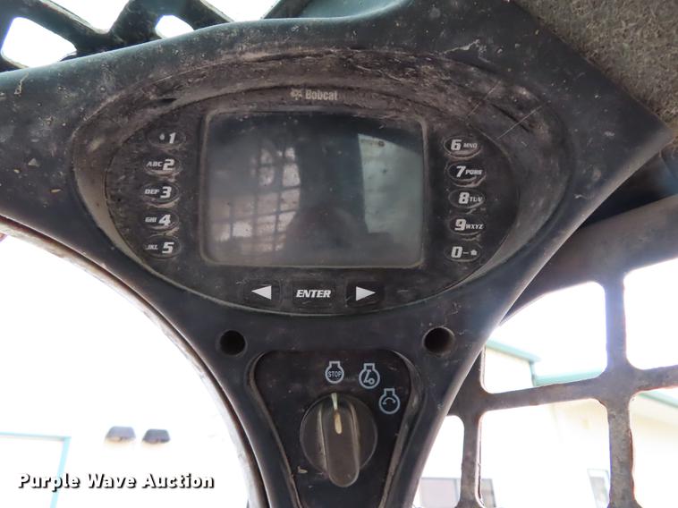image for item DN9136 2014 Bobcat S530 skid steer