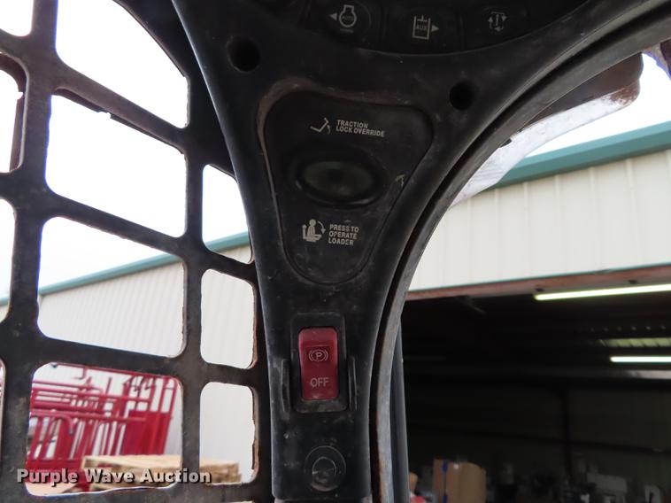 image for item DN9136 2014 Bobcat S530 skid steer