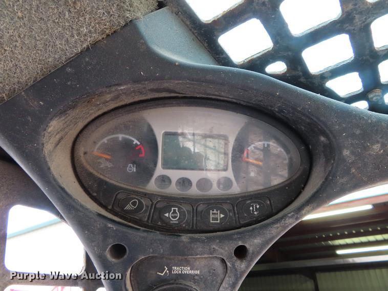 image for item DN9136 2014 Bobcat S530 skid steer