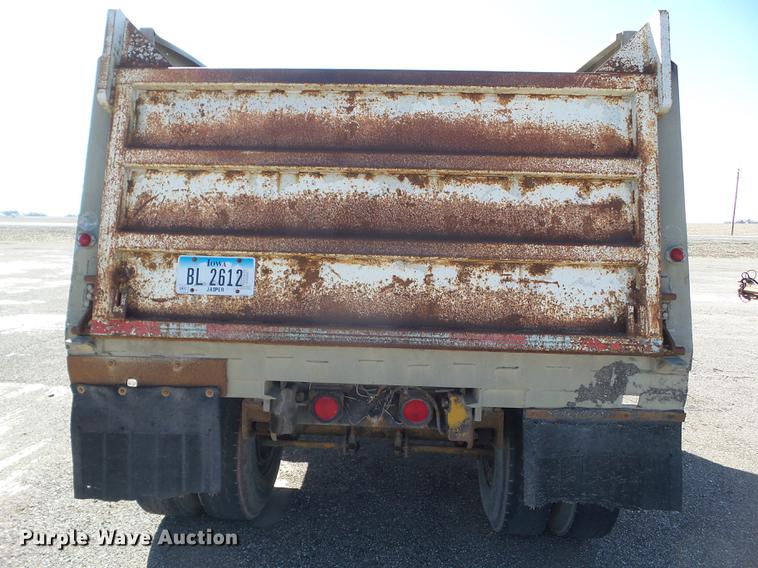 image for item DZ9292 1980 Brady end dump pup trailer