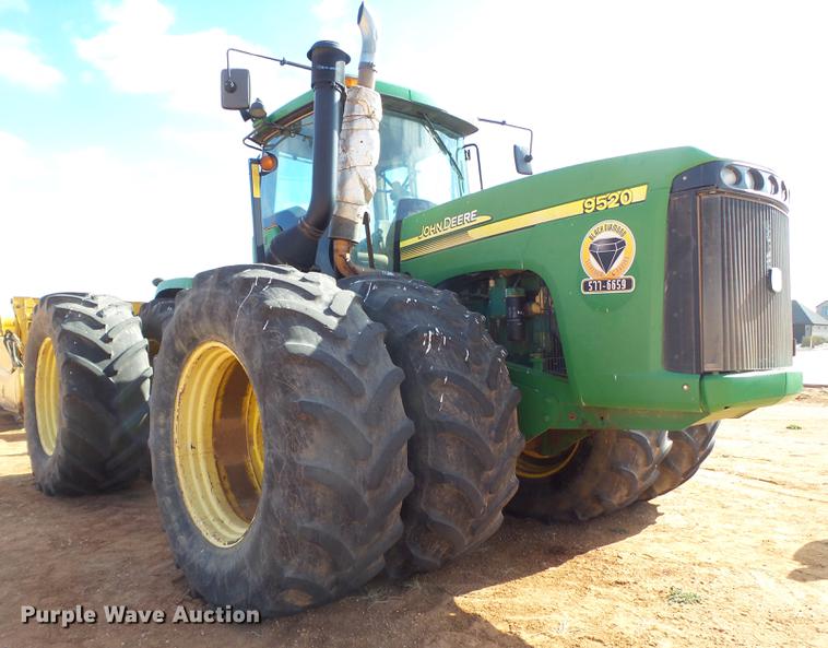 image for item EI9734 2002 John Deere 9520 4WD tractor