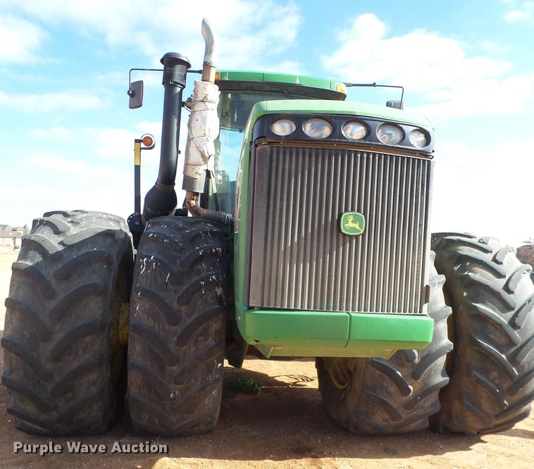 image for item EI9734 2002 John Deere 9520 4WD tractor