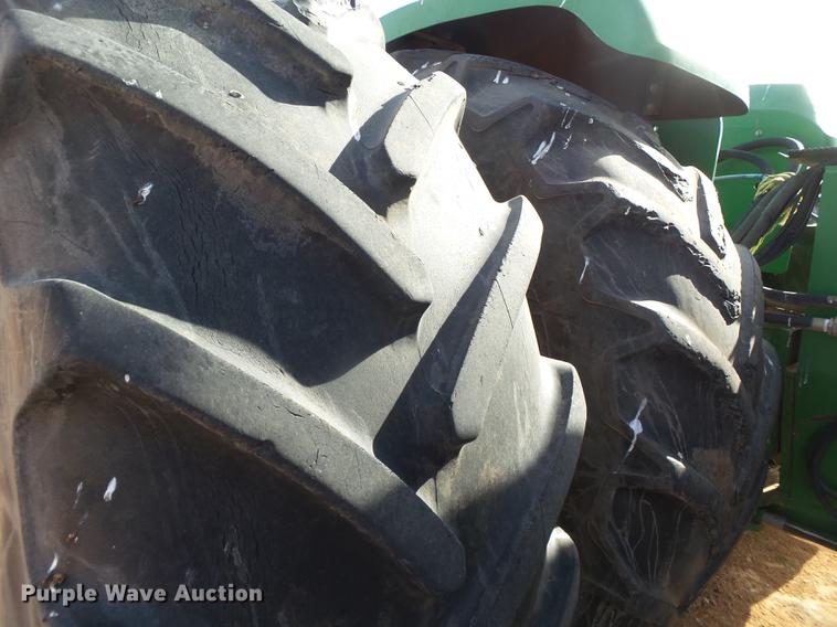 image for item EI9734 2002 John Deere 9520 4WD tractor