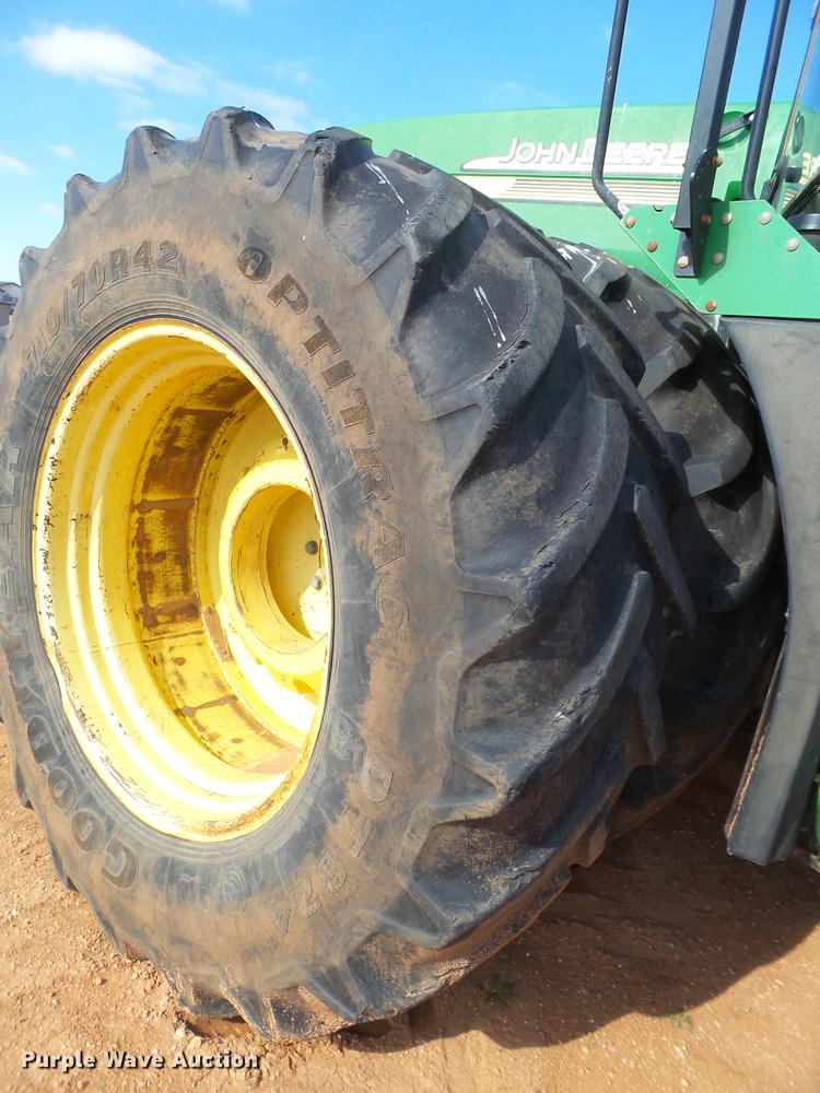 image for item EI9734 2002 John Deere 9520 4WD tractor