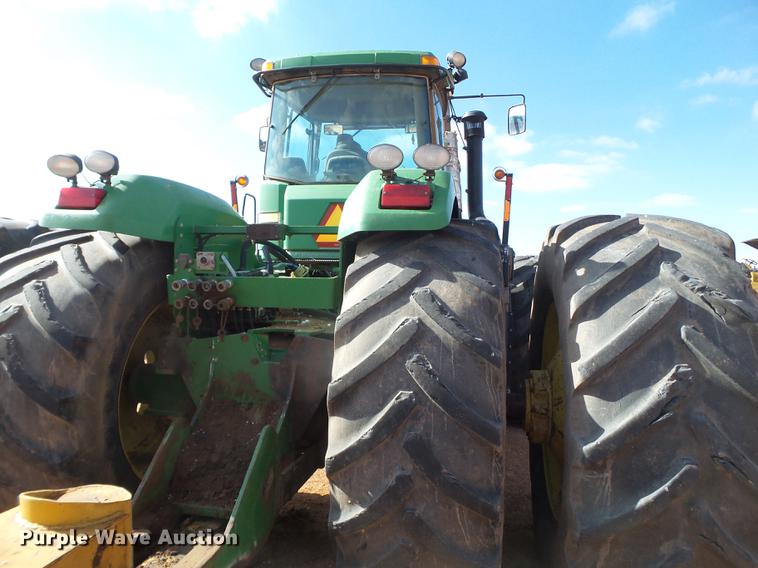 image for item EI9734 2002 John Deere 9520 4WD tractor