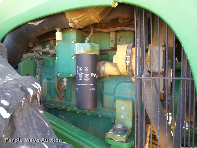 image for item EI9734 2002 John Deere 9520 4WD tractor