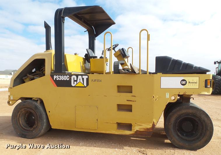 image for item EI9735 2010 Caterpillar PS360C pneumatic roller