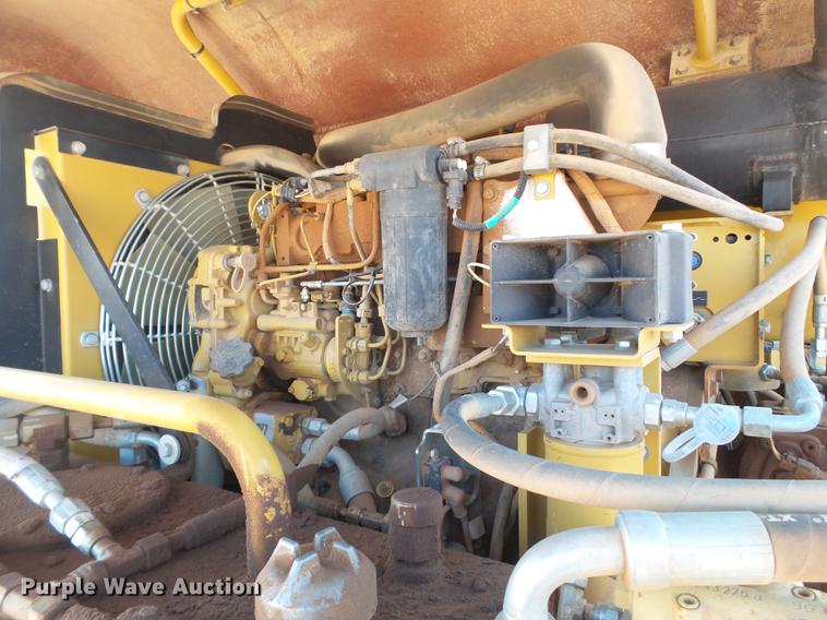 image for item EI9735 2010 Caterpillar PS360C pneumatic roller