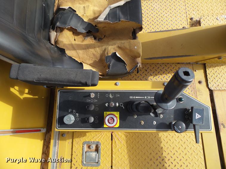 image for item EI9735 2010 Caterpillar PS360C pneumatic roller