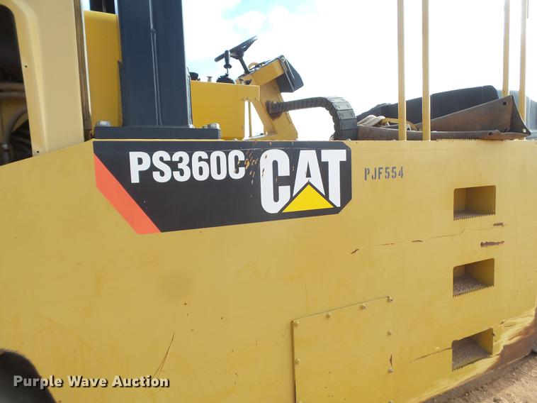 image for item EI9735 2010 Caterpillar PS360C pneumatic roller