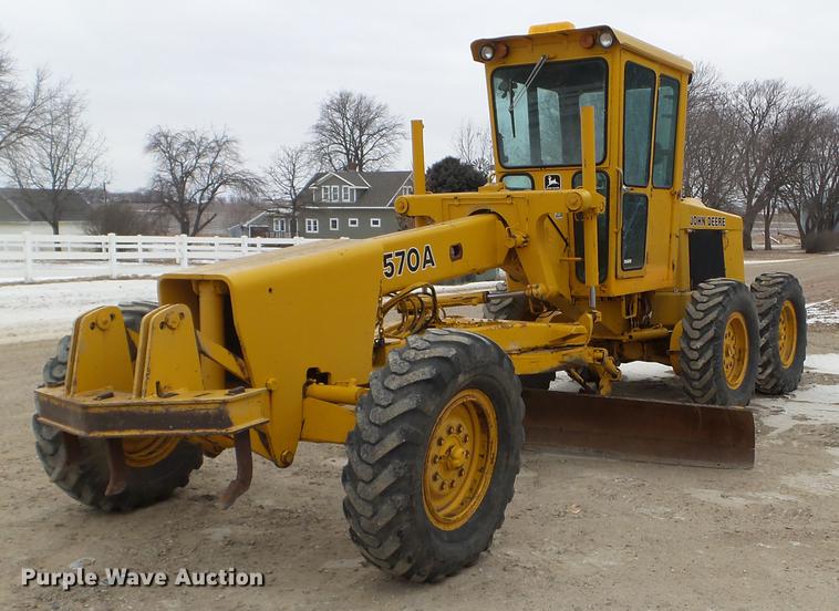 image for item EJ9000 John Deere 570A motor grader