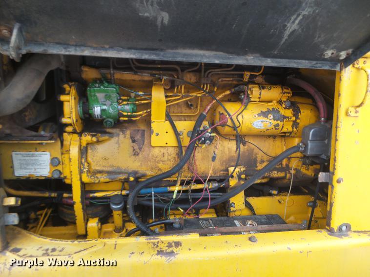 image for item EJ9000 John Deere 570A motor grader