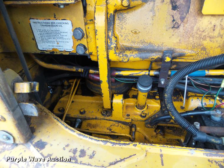 image for item EJ9000 John Deere 570A motor grader