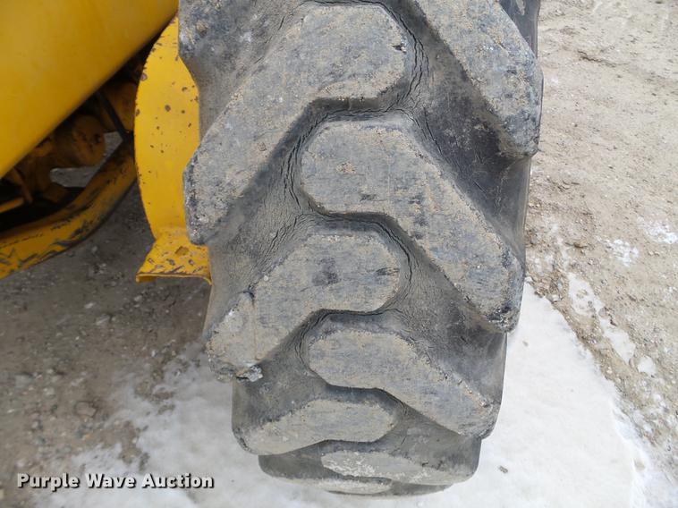 image for item EJ9000 John Deere 570A motor grader