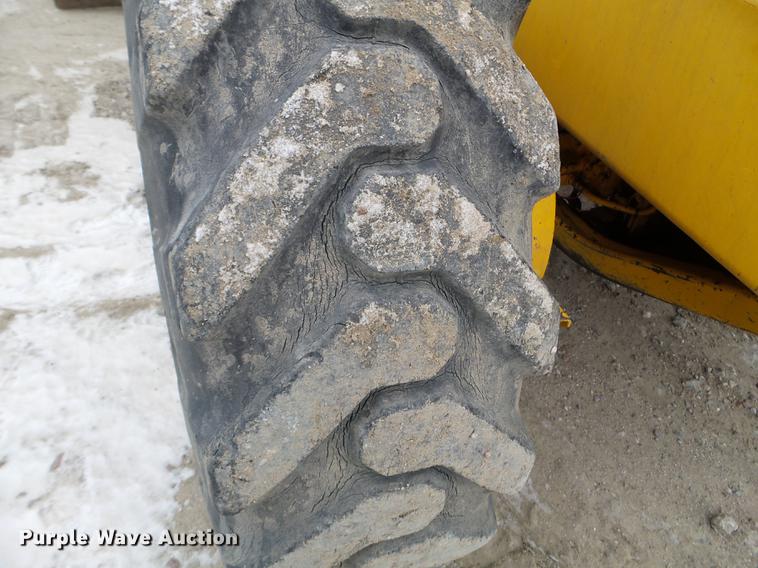 image for item EJ9000 John Deere 570A motor grader