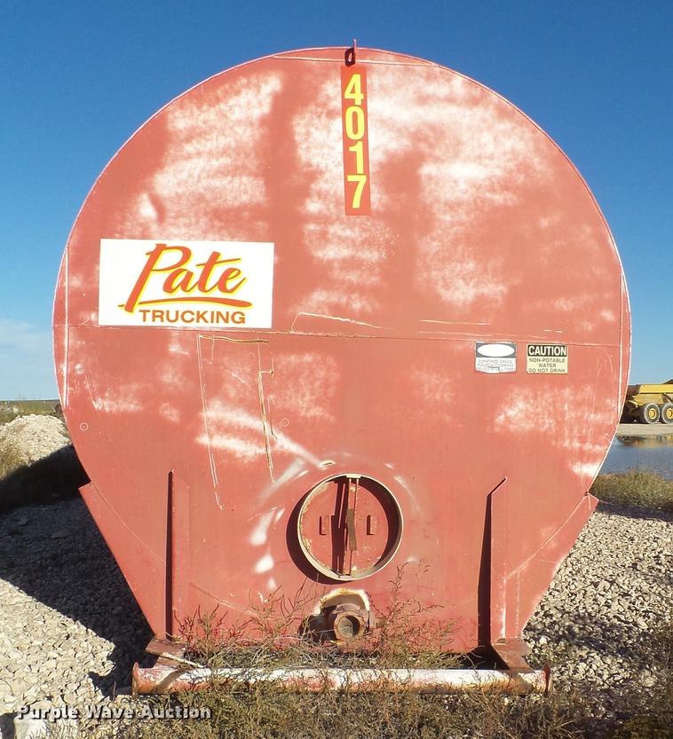 image for item EN9666 Water tank