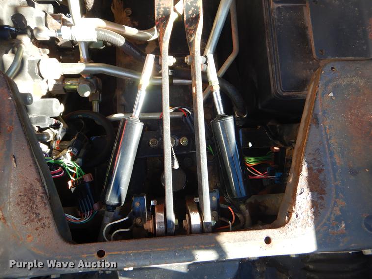 image for item ER9416 2012 Bobcat S175 skid steer