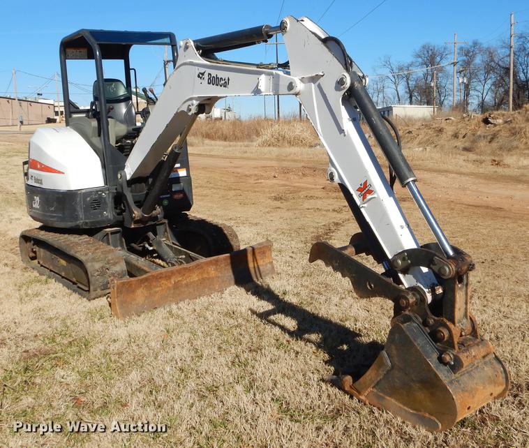 image for item ER9418 2015 Bobcat E32 mini excavator