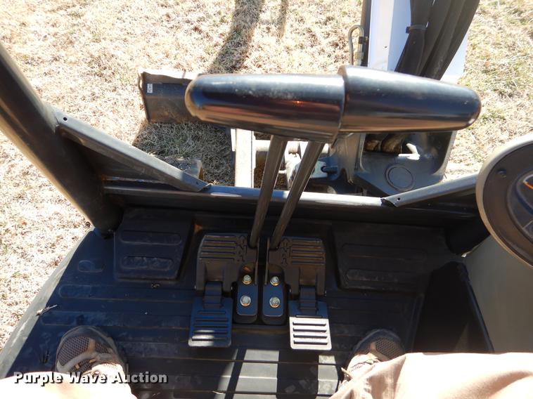 image for item ER9418 2015 Bobcat E32 mini excavator