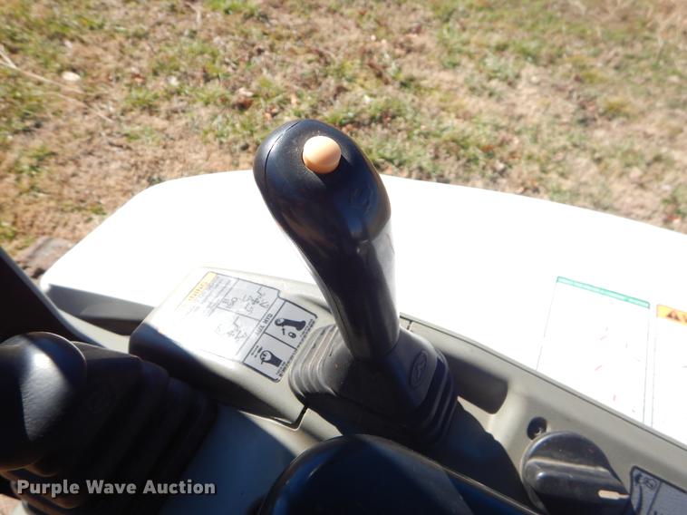 image for item ER9418 2015 Bobcat E32 mini excavator