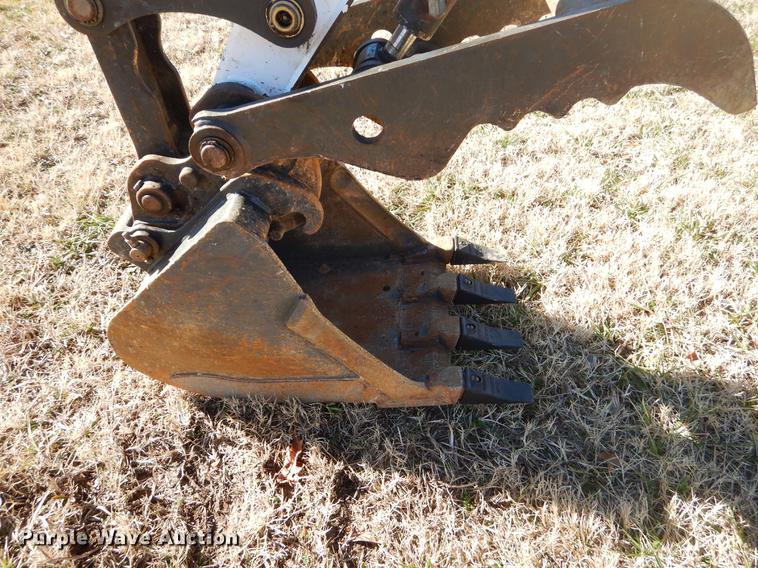 image for item ER9418 2015 Bobcat E32 mini excavator