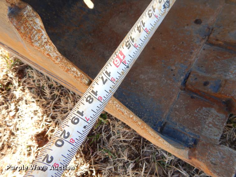 image for item ER9418 2015 Bobcat E32 mini excavator