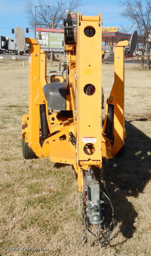 image for item ER9419 2011 Biljax 4527A boom lift