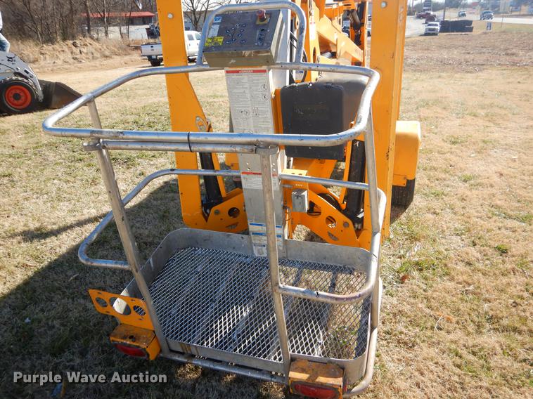 image for item ER9419 2011 Biljax 4527A boom lift