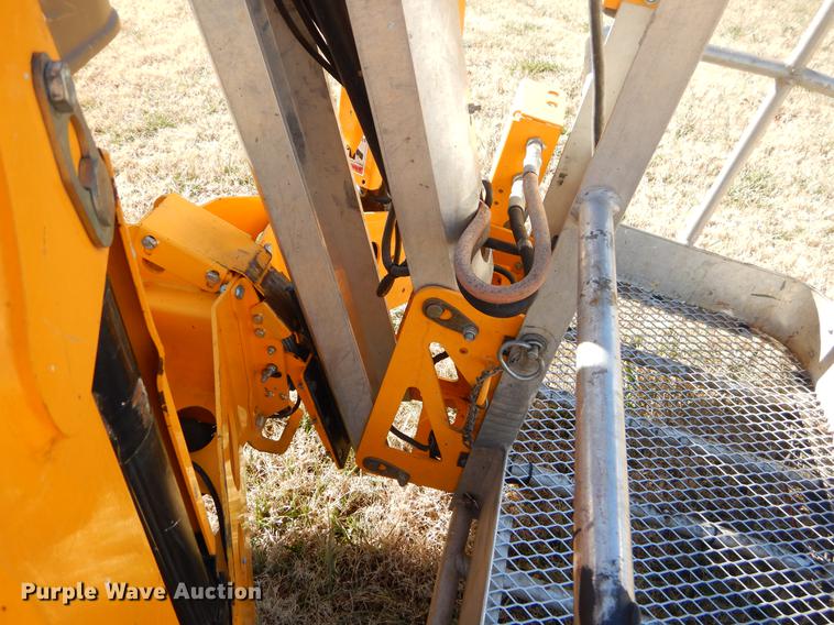 image for item ER9419 2011 Biljax 4527A boom lift