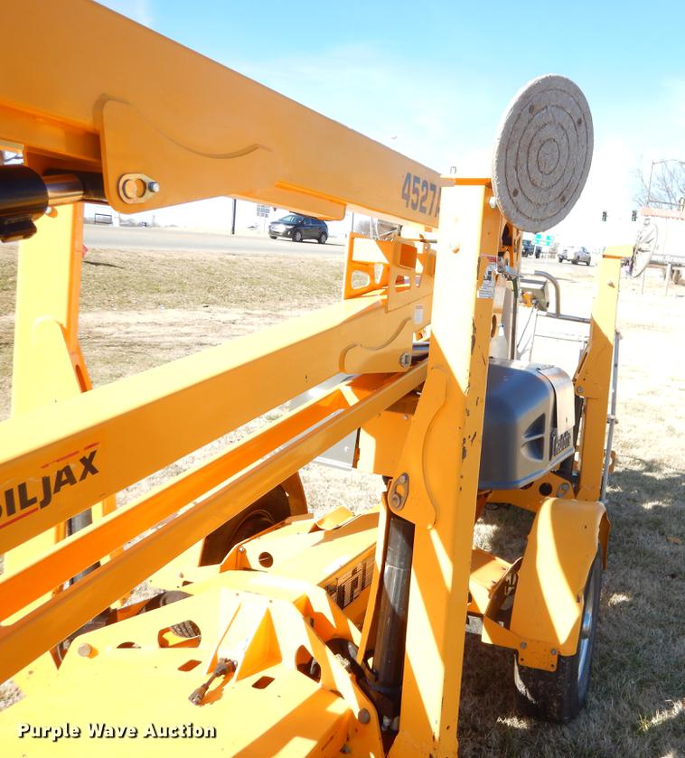 image for item ER9419 2011 Biljax 4527A boom lift