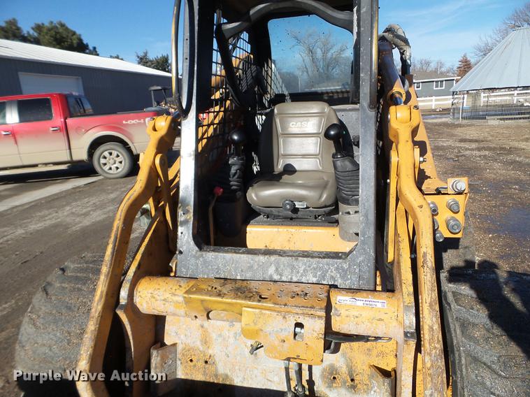 image for item EW9876 2010 Case 450 Series 3 skid steer