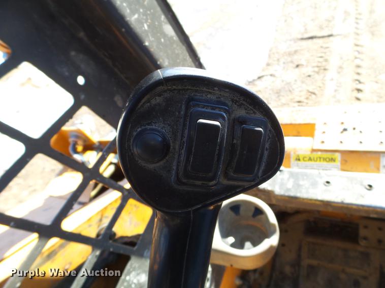 image for item EW9876 2010 Case 450 Series 3 skid steer